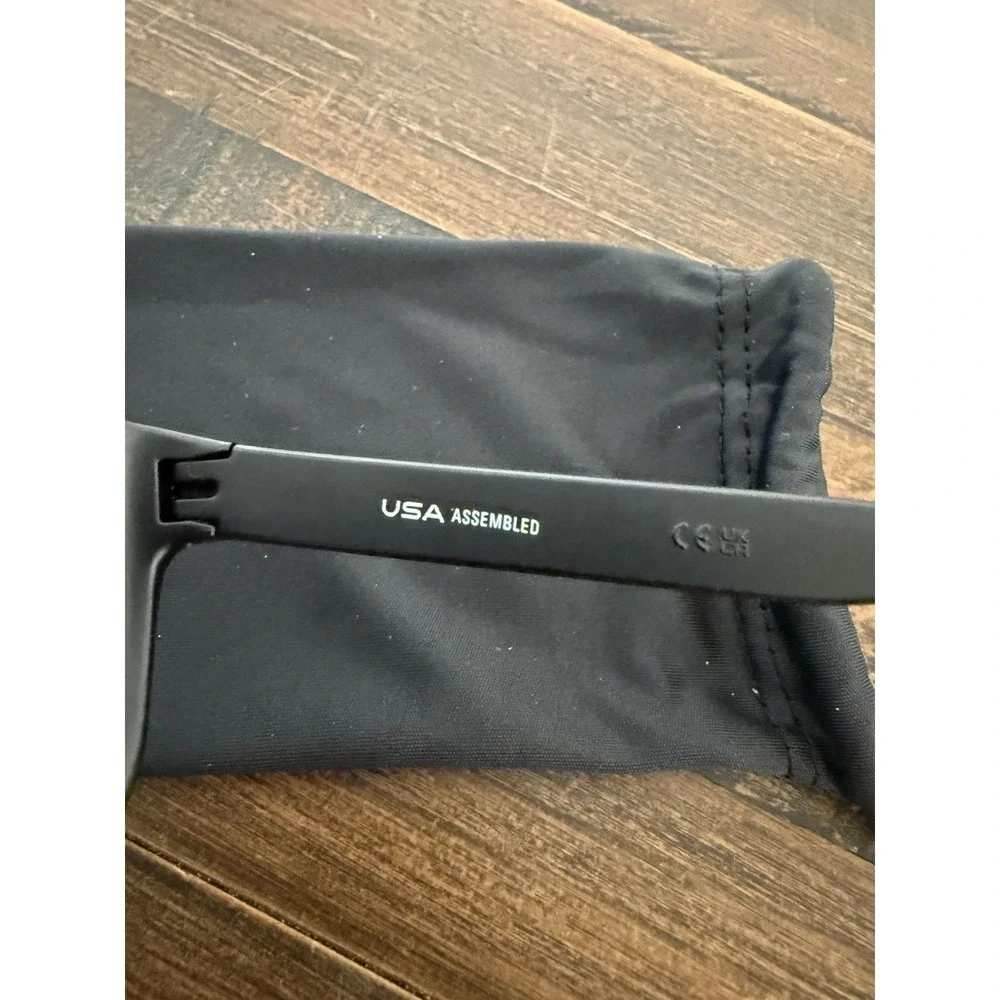 Oakley 100% authentic